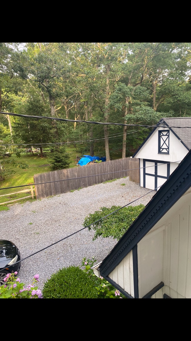 16 Landsberger St in Yaphank, NY - Building Photo - Building Photo