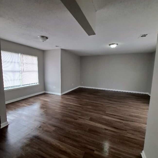 606 Weaver Rd in West Memphis, AR - Building Photo - Building Photo