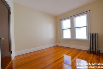 31 Boulevard Ter, Unit 1 in Boston, MA - Building Photo - Building Photo