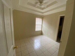 3821 W Sarah Evans St in Edinburg, TX - Building Photo - Building Photo