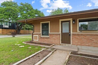 701 E 46th St in Austin, TX - Building Photo - Building Photo