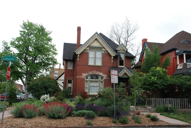 property at 2154 Lafayette St