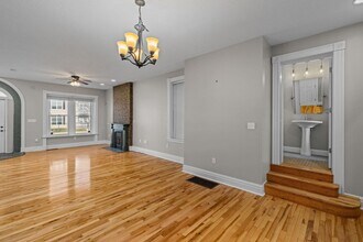 4456 Chouteau Ave in St. Louis, MO - Building Photo - Building Photo