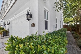 15 NE 20th Ave in Pompano Beach, FL - Building Photo - Building Photo