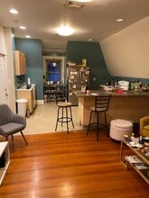345 Seaver St, Unit #3, in Boston, MA - Foto de edificio - Building Photo