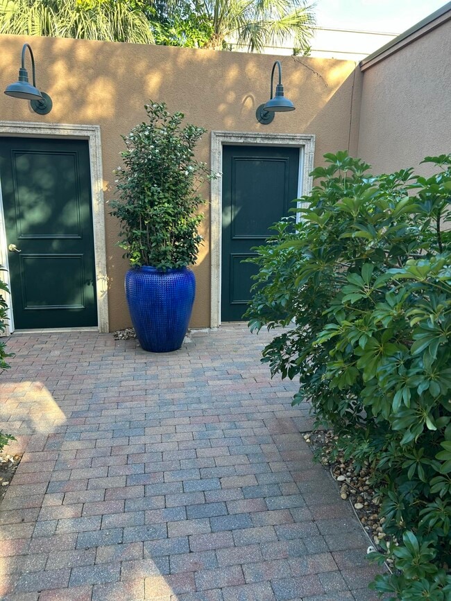 11627 SE Florida Ave in Hobe Sound, FL - Building Photo - Building Photo