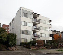 Minor Terrace Apartments in Seattle, WA - Building Photo - Building Photo