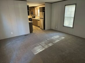 2429 E Birch Dr in Kawkawlin, MI - Building Photo - Building Photo