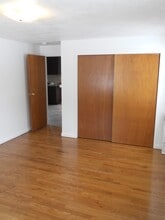 91 Shadow Ln, Unit 91 Shadow Ln. in West Hartford, CT - Building Photo - Building Photo