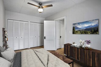 Isles West in Minneapolis, MN - Building Photo - Building Photo