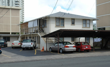 2318 Fern St in Honolulu, HI - Building Photo - Building Photo