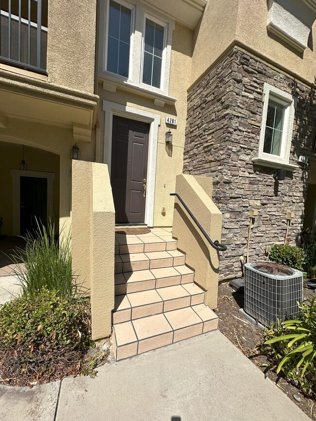 property at 4281 Fitzwilliam St