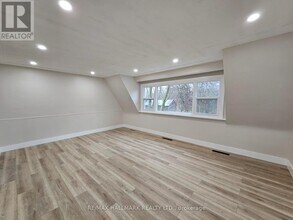 159 Richmond St in Richmond Hill, ON - Building Photo - Building Photo