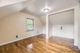 5339 S Windermere St in Littleton, CO - Building Photo - Building Photo