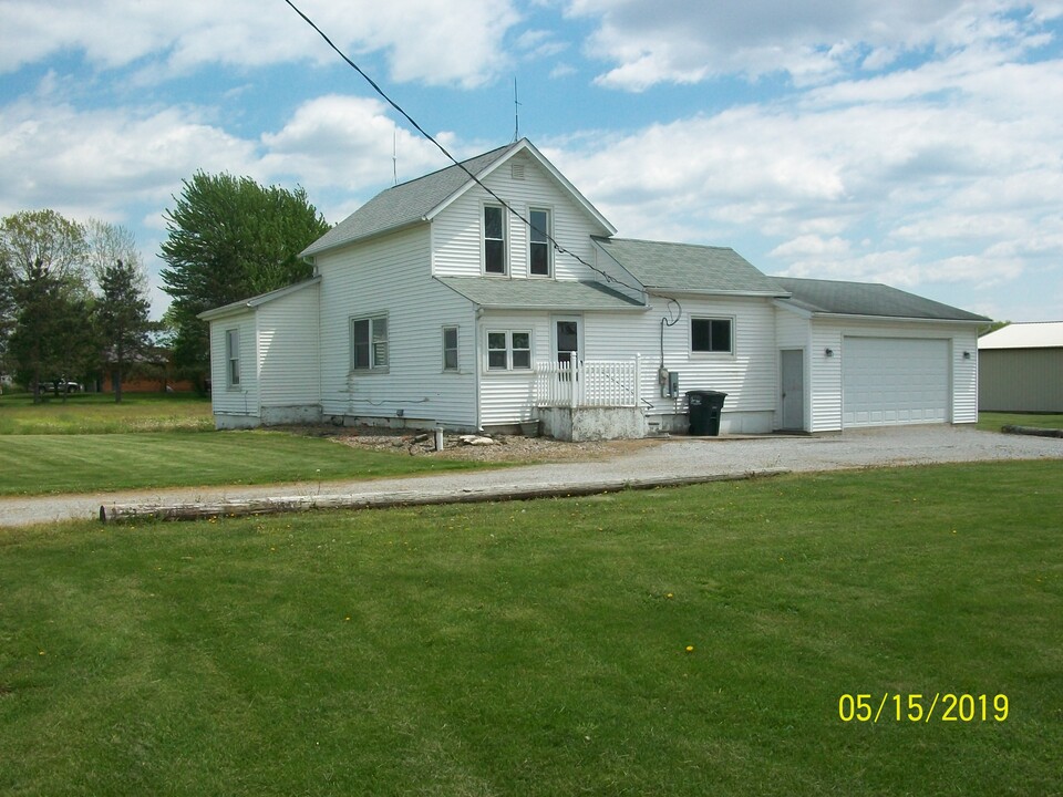 968 Co Rd 60 in Garrett, IN - Building Photo