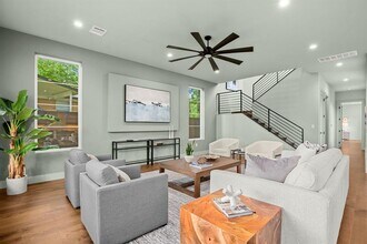 4807 Lansing Dr in Austin, TX - Building Photo - Building Photo