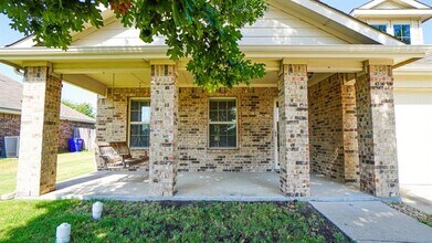 1317 N Houston St in Royse City, TX - Building Photo - Building Photo
