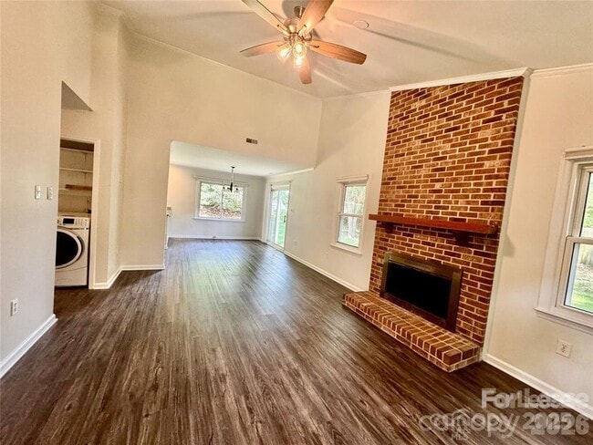 2423 Emstead Ct in Charlotte, NC - Building Photo - Building Photo