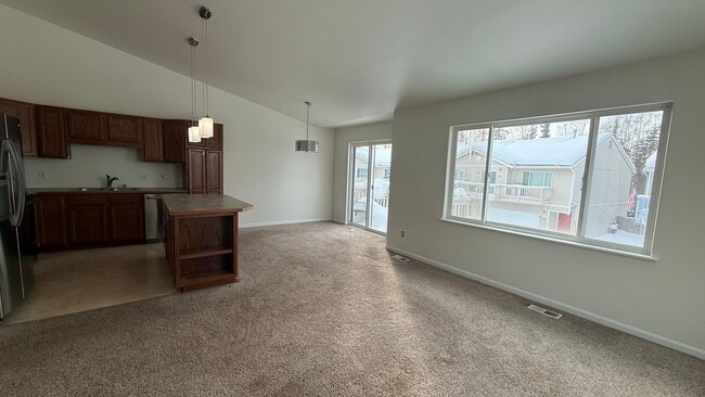 6464 Fairweather Dr in Anchorage, AK - Building Photo - Building Photo