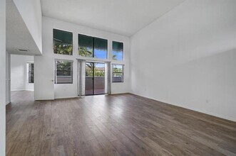 6630 Villa Sonrisa Dr-Unit -6630 VILLA SONRISA DR APT 722 in Boca Raton, FL - Building Photo - Building Photo