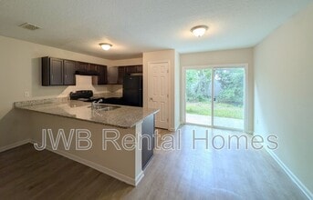 7824 Playschool Ln in Jacksonville, FL - Building Photo - Building Photo