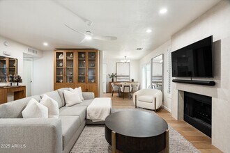 11079 N 109th Pl in Scottsdale, AZ - Building Photo - Building Photo