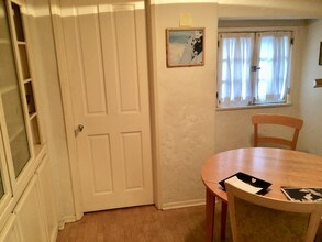 8543 Clifton Way in Beverly Hills, CA - Building Photo - Building Photo
