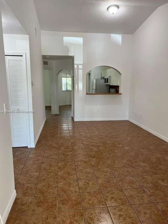 2911 SE 13th Rd in Homestead, FL - Building Photo