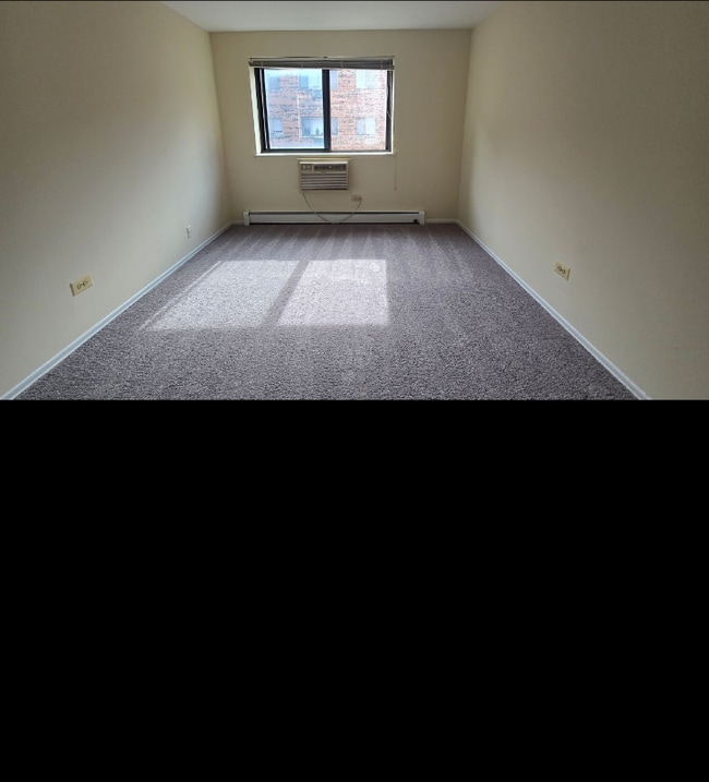 525 W Deming Pl in Chicago, IL - Building Photo - Building Photo