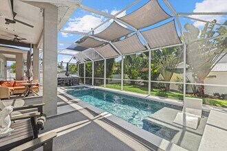 279 Avalon Rd in Venice, FL - Building Photo - Building Photo