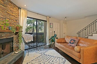 1680 Coast Hwy in Encinitas, CA - Building Photo - Building Photo