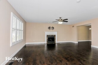 678 Lost Canyon Blvd in Wentzville, MO - Building Photo - Building Photo