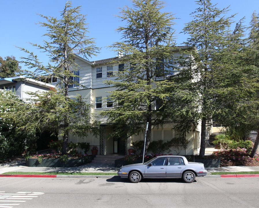 904 Sir Francis Drake Blvd in Greenbrae, CA - Building Photo