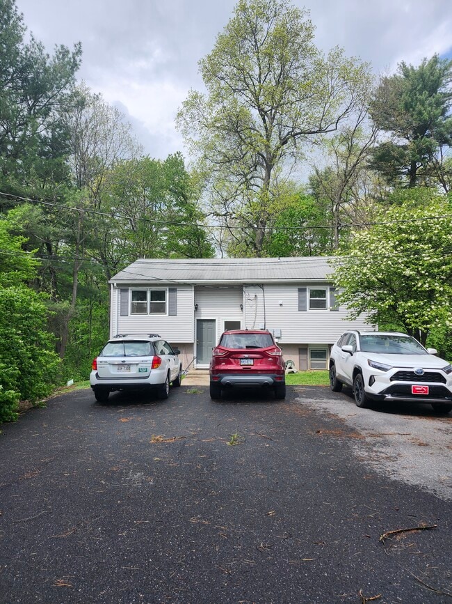 150 Longmeadow Ln, Unit 150 Longmeadow Lane