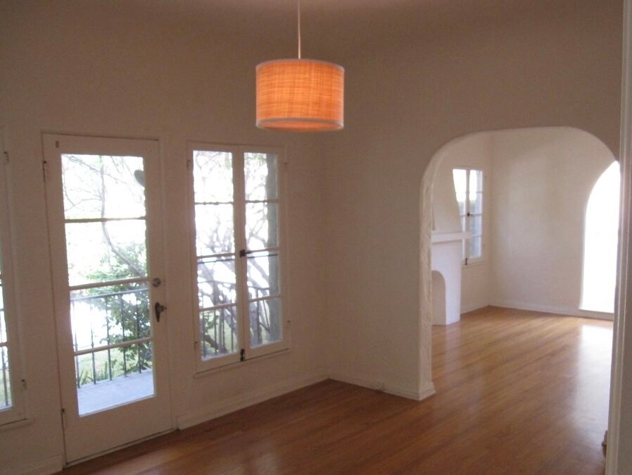 3310 Waverly Dr in Los Angeles, CA - Building Photo