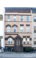 662 Halsey St in Brooklyn, NY - Building Photo