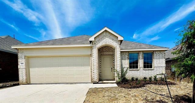 1816 Memorable Moment Dr in Crandall, TX - Building Photo