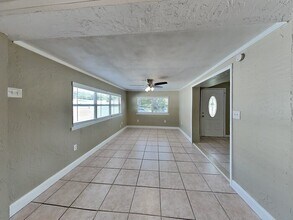 2514 10th Ave Dr E in Bradenton, FL - Building Photo - Building Photo