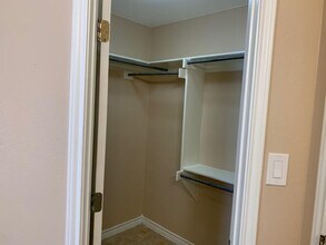 405 Cinnamon Teal Loop in Laredo, TX - Building Photo - Building Photo