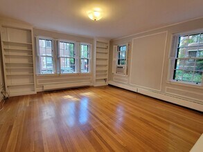 988 Memorial Dr in Cambridge, MA - Building Photo - Building Photo