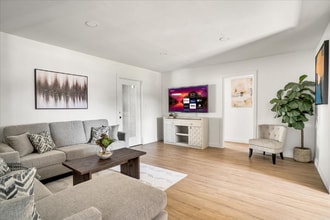 1007 N Mohawk Ave in Anaheim, CA - Foto de edificio - Building Photo