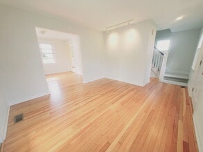28 Parker Ave in Stamford, CT - Building Photo - Building Photo