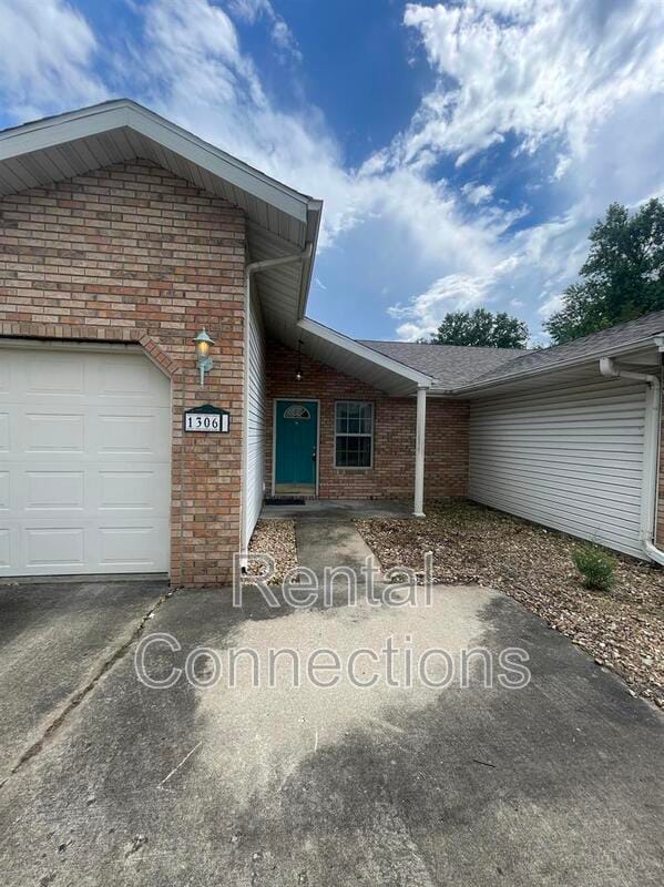 property at 1306 W Mack Ave