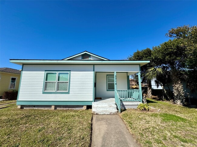 property at 3714 Avenue S 1/2