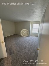 925 W Little Creek Rd in Norfolk, VA - Building Photo - Building Photo