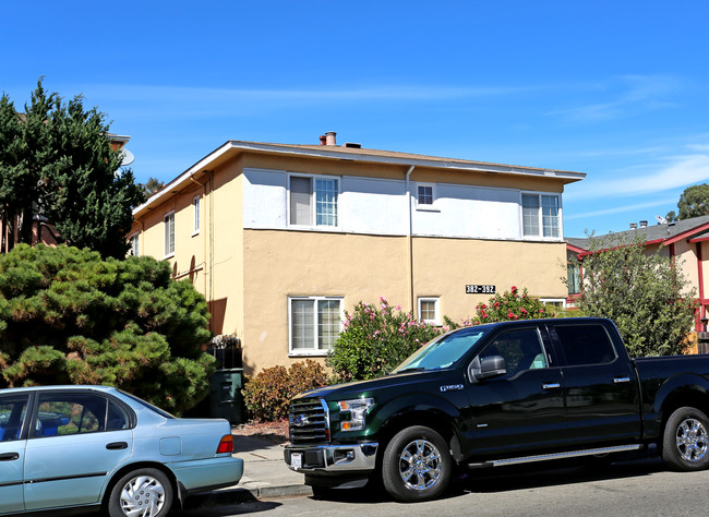 Callan Avenue Apartments in San Leandro, CA - Building Photo - Building Photo