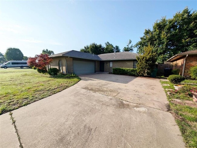 8324 NW 19th St in Oklahoma City, OK - Building Photo - Building Photo