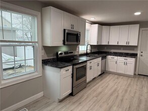 25 Denison St in Providence, RI - Building Photo - Building Photo