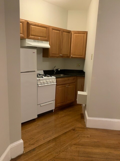 59 Hemenway St, Unit 40 in Boston, MA - Building Photo