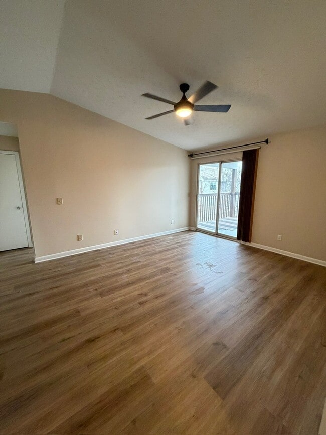 533 Aspen Glen Dr, Unit 311